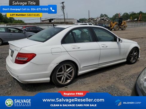 Used 2013 Mercedes-Benz C 300 4MATIC Sedan image 4