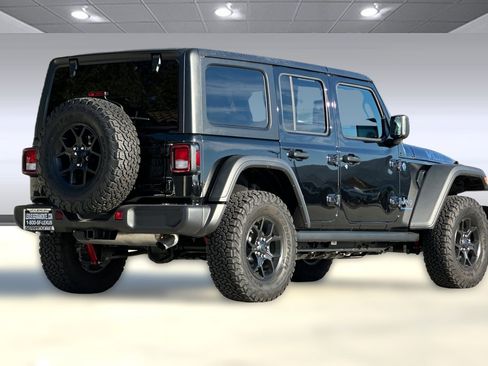 Used 2025 Jeep Wrangler Willys image 8