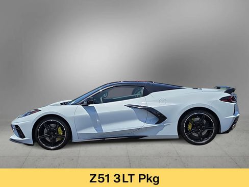 Used 2023 Chevrolet Corvette Stingray Premium Conv w/ Z51 Performance Package RWD image 5