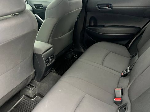 Used 2023 Toyota Corolla Cross LE w/ Moonroof Package AWD/4WD image 9