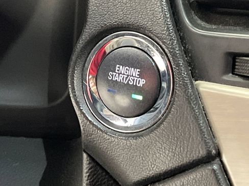 Used 2018 GMC Yukon Denali w/ Open Road Package AWD/4WD image 60