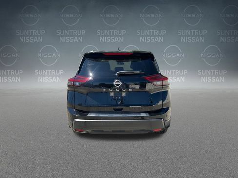 Used 2025 Nissan Rogue SV w/ SV Premium Package FWD image 38