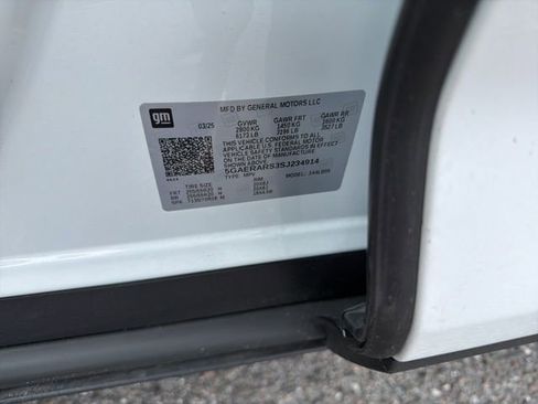 Used 2025 Buick Enclave Preferred image 12