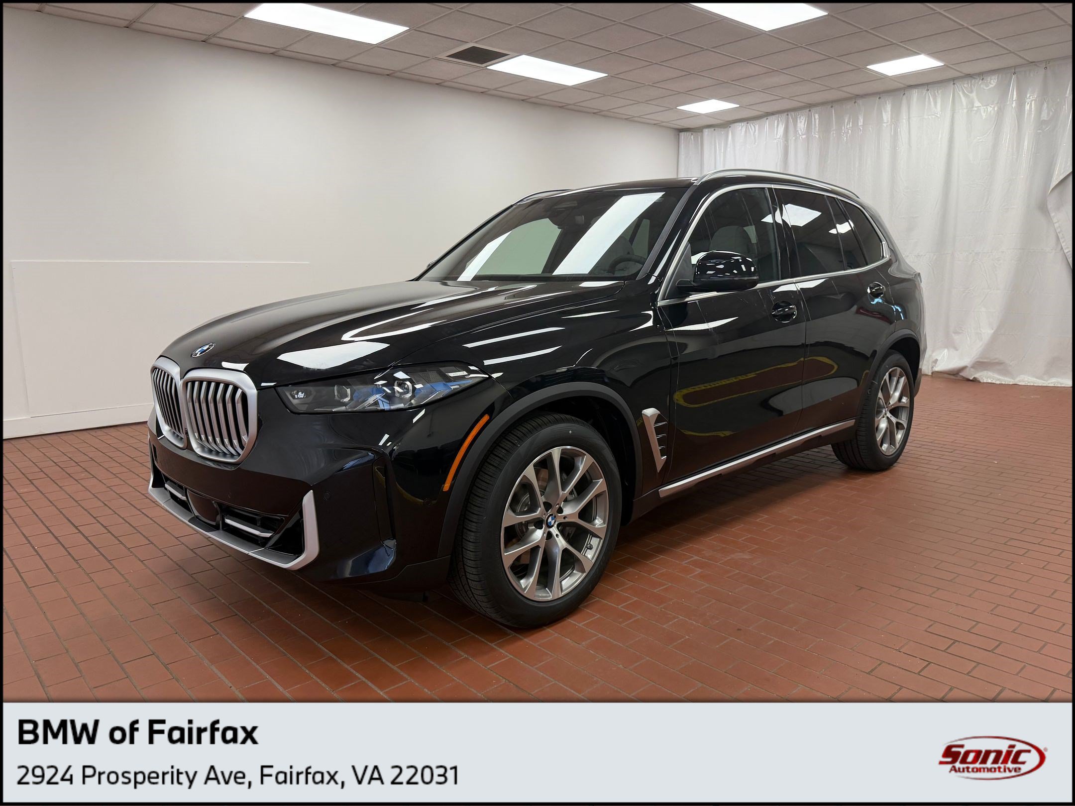 Used 2026 BMW X5 xDrive40i w/ Parking Assistance Package AWD/4WD image 1