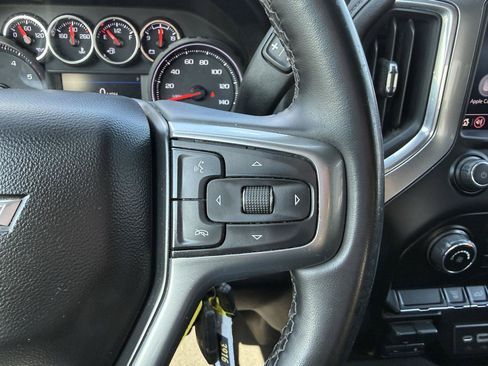 Used 2023 Chevrolet Silverado 2500 LT AWD/4WD image 18