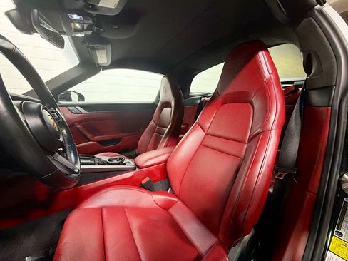 Used 2022 Porsche 911 Targa 4 image 5