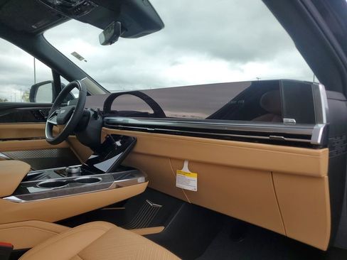 New 2025 Cadillac Escalade IQ Sport 2 image 30