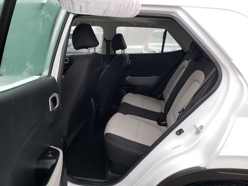 Used 2020 Hyundai Venue SEL w/ Convenience + Premium Package image 11