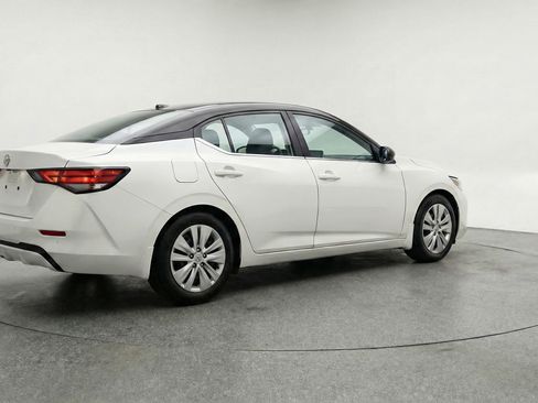 Used 2025 Nissan Sentra S FWD image 9