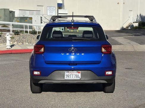 Certified 2024 Hyundai Venue Limited image 5