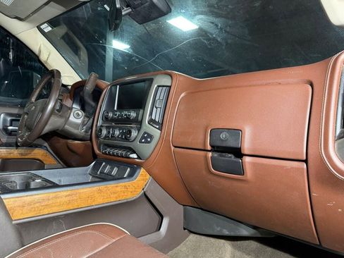 Used 2015 Chevrolet Silverado 2500 High Country w/ Duramax Plus Package AWD/4WD image 15