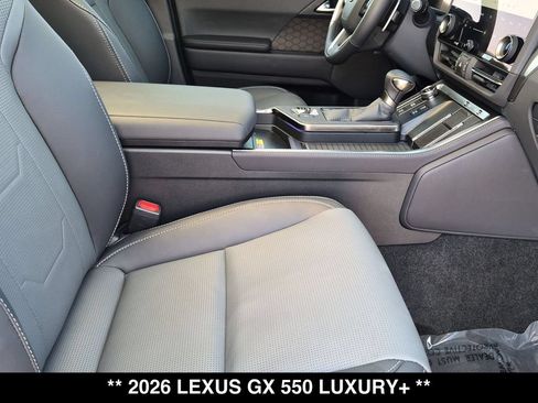 Used 2026 Lexus GX 550 w/ Accessory Package (2T) AWD/4WD image 28