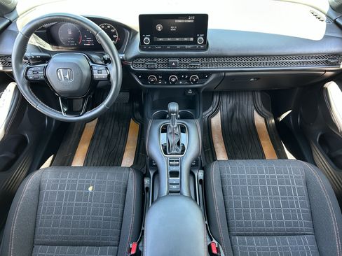 Used 2025 Honda HR-V Sport image 13