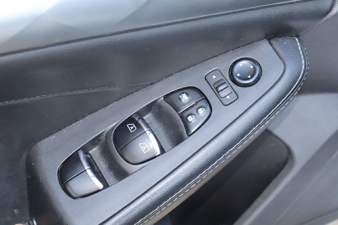 Used 2022 Nissan Maxima SV w/ Floor Mat Group FWD image 20