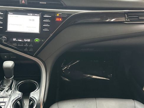 Used 2019 Toyota Camry LE image 16