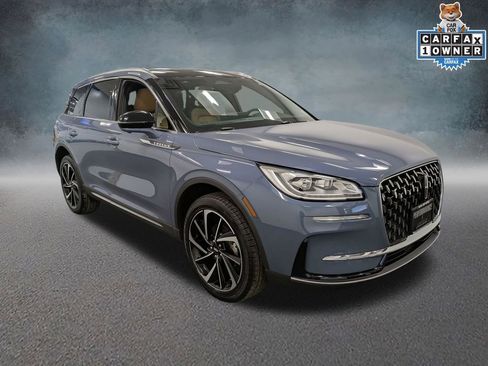 Used 2023 Lincoln Corsair Reserve w/ Equipment Group 201A AWD/4WD image 3