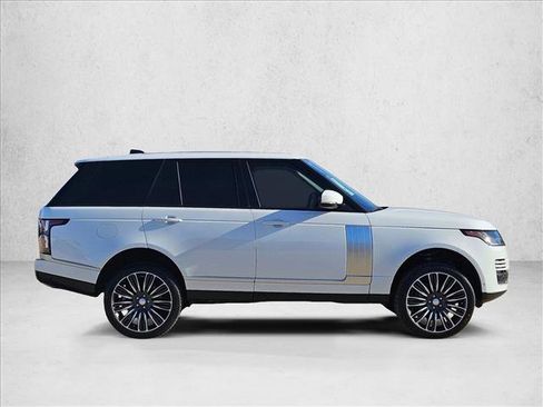 Used 2022 Land Rover Range Rover Westminster Edition image 4