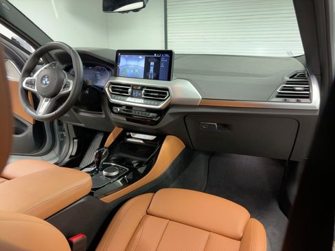 Certified 2025 BMW X4 xDrive30i image 29