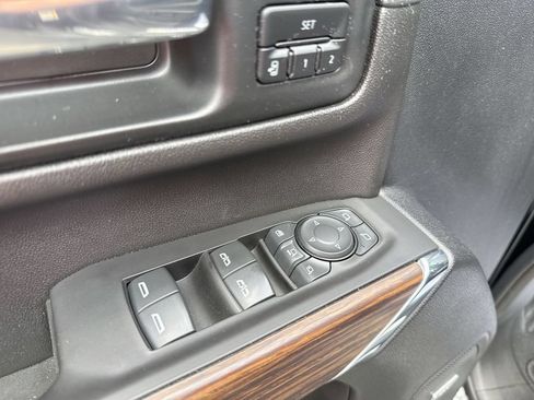 Used 2021 Chevrolet Silverado 3500 High Country w/ Snow Plow Prep/Camper Package AWD/4WD image 13