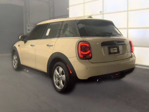 Used 2020 MINI Cooper 4-Door Hardtop FWD image 2
