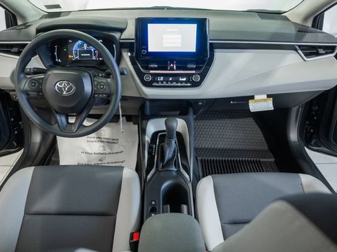 New 2026 Toyota Corolla LE FWD image 17