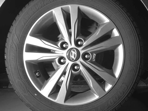 Used 2017 Hyundai Elantra SE w/ SE A/T Tech Package 03 image 11