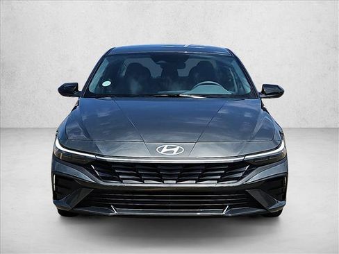 Used 2026 Hyundai Elantra Sport FWD image 2