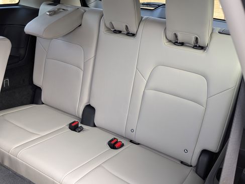 Used 2022 Nissan Pathfinder SL w/ Lighting Package (N92) image 18