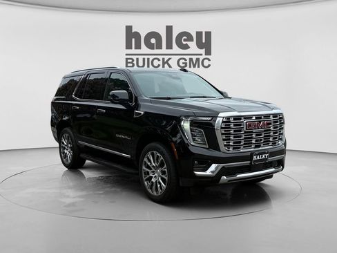 Used 2025 GMC Yukon Denali AWD/4WD image 7
