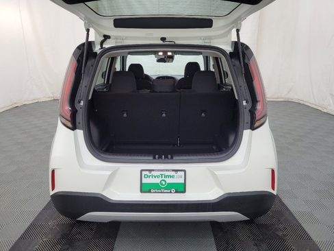 Used 2025 Kia Soul LX image 29