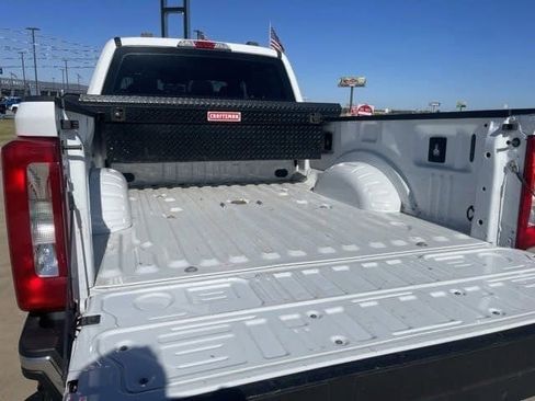 Used 2023 Ford F350 XLT image 34