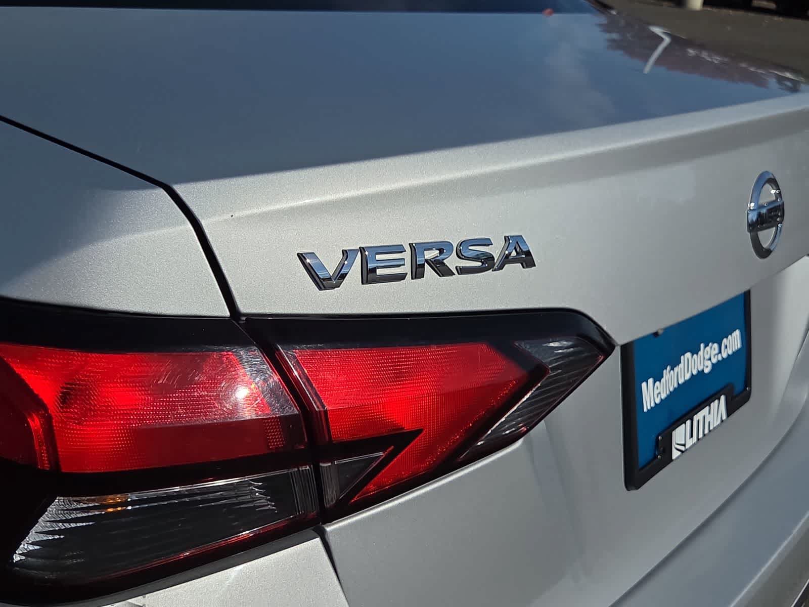 Used 2021 Nissan Versa SV FWD image 15