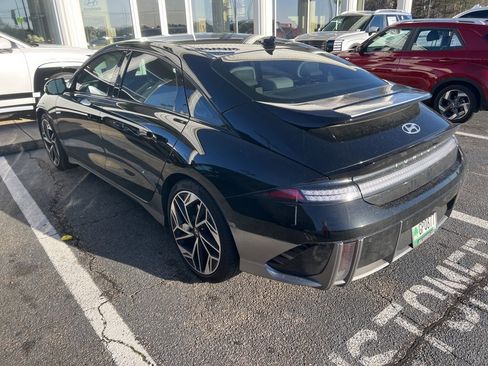 Used 2025 Hyundai Ioniq 6 Limited image 2
