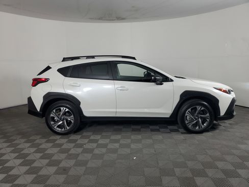 Used 2026 Subaru Crosstrek 2.0i Premium image 3