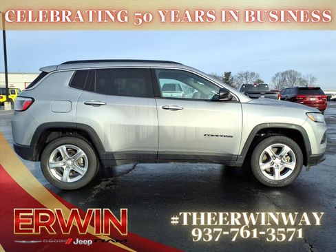 Certified 2024 Jeep Compass Latitude w/ Altitude Special Edition image 9