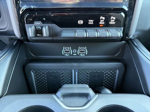 New 2026 RAM 3500 Laramie w/ Towing Technology Group AWD/4WD image 25