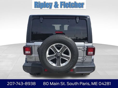Used 2020 Jeep Wrangler Unlimited Sahara AWD/4WD image 4
