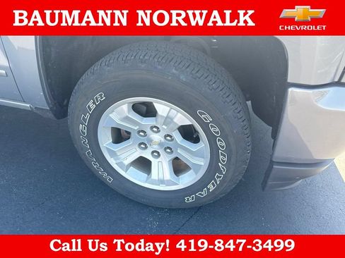 Used 2017 Chevrolet Silverado 1500 LT w/ All Star Edition AWD/4WD image 11