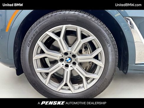 Used 2026 BMW X7 xDrive40i AWD/4WD image 2