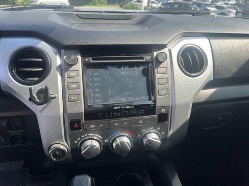 Used 2018 Toyota Tundra SR5 image 18