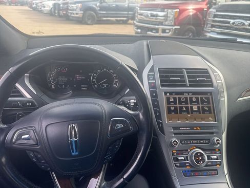 Used 2017 Lincoln MKZ Reserve image 13