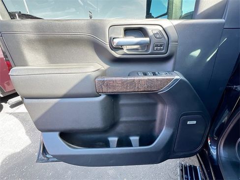 Used 2021 GMC Sierra 3500 Denali w/ Denali Black Diamond Edition image 32