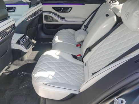 New 2022 Mercedes-Benz S 580 4MATIC Sedan image 18