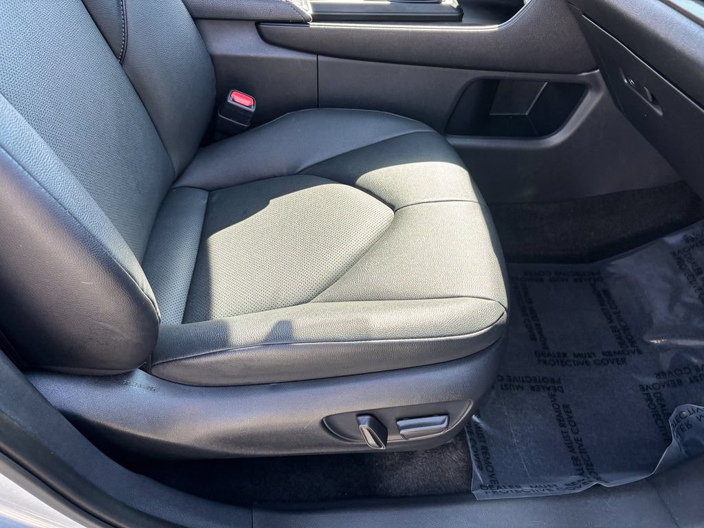 Used 2025 Toyota Grand Highlander AWD image 38
