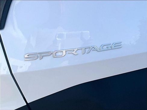 Used 2023 Kia Sportage X-Line w/ X-Line Premium Package AWD/4WD image 8