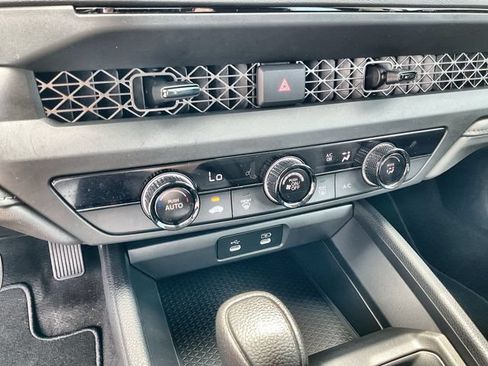 Certified 2025 Honda Accord LX image 27