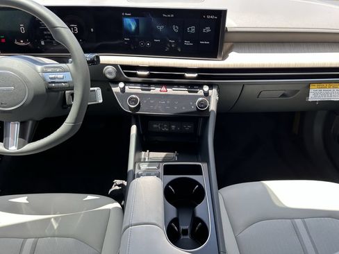 New 2026 Hyundai Sonata SEL FWD image 19