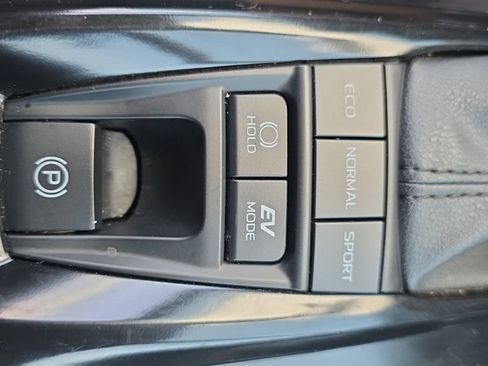 Certified 2025 Toyota Camry LE AWD/4WD image 20