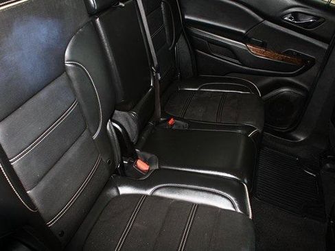 Used 2023 GMC Acadia Denali image 8