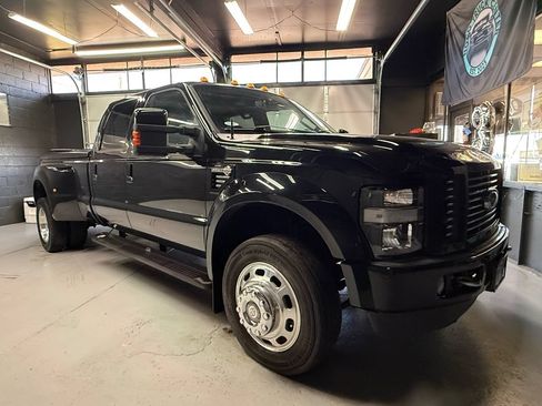 Used 2010 Ford F450 Harley-Davidson AWD/4WD image 8
